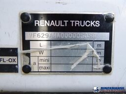 Renault Premium 280 dxi 4x2 fuel tank 13.6 m3 / 4 comp