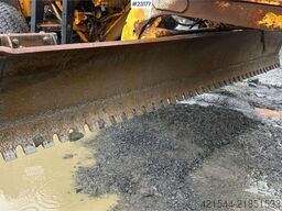 CAT 140G grader. WATCH VIDEO