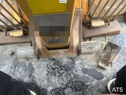 Caterpillar 140G grader. WATCH VIDEO