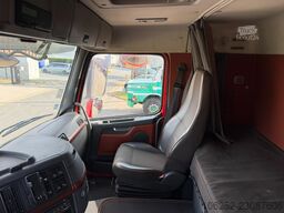 Volvo FH16-660 8x4 TRACTOR + CRANE PALFINGER PK100.00...
