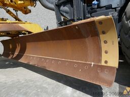 Caterpillar 12M3