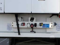 SCHMITZ CARGOBULL SKO 24/TK SLX i 300/DOPPELSTOCK /BLUMEN/LBW 2000