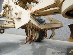 Caterpillar 130G Ex-army