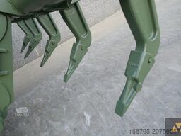 Caterpillar 130G Ex-army