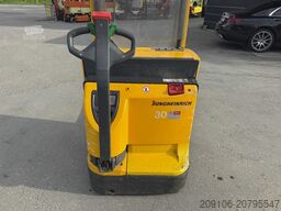 JUNGHEINRICH EJC Z 16 Hochubwagen