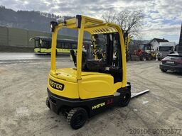HYSTER J2.2 XN Triplex Seitenschieber Freihubmast