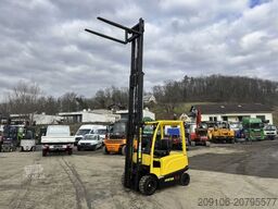 HYSTER J2.2 XN Triplex Seitenschieber Freihubmast