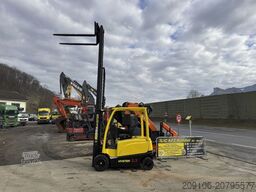 HYSTER J2.2 XN Triplex Seitenschieber Freihubmast