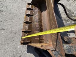 CATERPILLAR 906 Klappschaufel