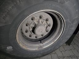 SCHMITZ CARGOBULL City Tiefkühler, 2. Achs drehbar, 3 to Ladebordw