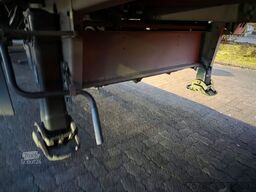 SCHMITZ CARGOBULL City Tiefkühler, 2. Achs drehbar, 3 to Ladebordw