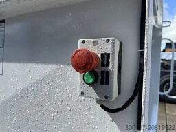 Mercedes-Benz Accelo 815 4x2 Garbage Compactor (2 units) Acce...