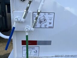 Mercedes-Benz Accelo 815 4x2 Garbage Compactor (2 units) Acce...