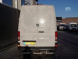 Volkswagen Crafter 2.0 TDI 177PK L3H3 - EURO 6 - Airco - C...