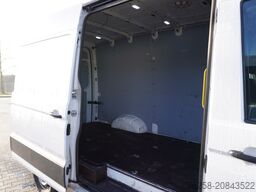 Volkswagen Crafter 2.0 TDI 177PK L3H3 - EURO 6 - Airco - C...