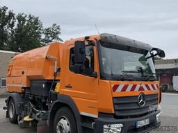 Bucher - GMeiner - Giletta V65h MaxPowa Atego 1324