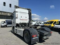 Mercedes-Benz Mercedes Actros 1851