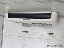 Mercedes-Benz Atego 818 4x2 E5 Koffer Thermo King