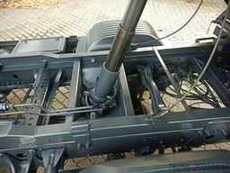 MERCEDES-BENZ 815 Atego Dreiseitenkipper Atlas 60.1 Kran Greif