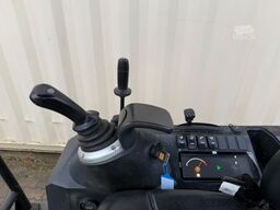 JCB 16C-1 /2022 BJ/ 991 H / verbr. Laufwerk/2xLöffel