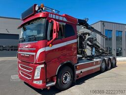 Gru montata su autocarro VOLVO 8x2*6 Sawo tipper / Hiab X-DUO 102 E-2