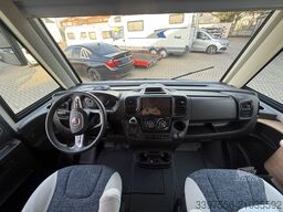 Weinsberg Caracore 700 MEG