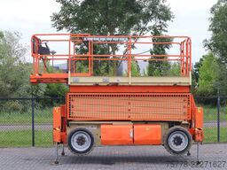 JLG M4069 | 15 METER | 360 KG