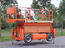 JLG M4069 | 15 METER | 360 KG
