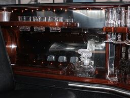 Ford Lincoln Town Car Stretch Limousine