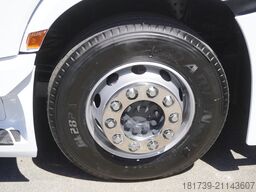 Mercedes-Benz Actros 2542 / GIGA cabin / Thermoking