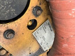 Caterpillar CATERPILLAR | 321C Oilquick 1x Schaufeln