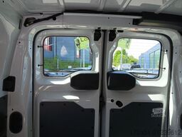 PEUGEOT e-Expert L1 (50kWh)