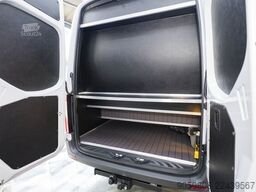 Mercedes-Benz Sprinter 517
