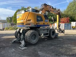 Liebherr A913 Compact Litronic with 3 excavator buckets
