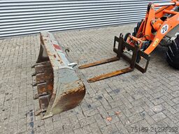 Atlas AR 40 Bucket + Forks