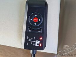 Mercedes-Benz Morelo Palace Liner 97 GO Slide-Out 300pk Slide...