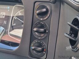 Mercedes-Benz Morelo Palace Liner 97 GO Slide-Out 300pk Slide...