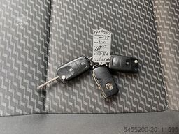 VW Transporter 2.0 TDI L1H1 Marge Btw vrij 140pk D...