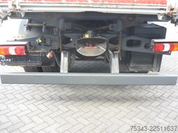 Mercedes-Benz Arocs 1832  Euro 6  3 side steel tipper with cr...