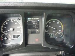 Mercedes-Benz Arocs 1832  Euro 6  3 side steel tipper with cr...