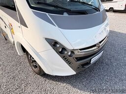MOBILVETTA K-Yacht Tekno Line 89 *Queensbett-Hubbett*