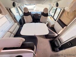 MOBILVETTA K-Yacht Tekno Line 89 *Queensbett-Hubbett*