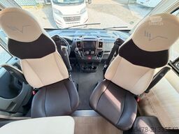 MOBILVETTA K-Yacht Tekno Line 89 *Queensbett-Hubbett*