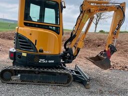 HYUNDAI R25Z-9AK