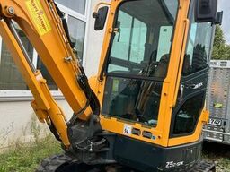 HYUNDAI R25Z-9AK
