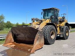 Caterpillar 966M