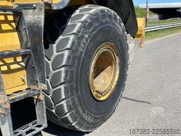 Caterpillar 966M
