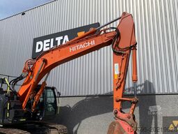 Hitachi ZX225USLC-6