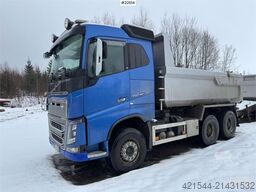 Volvo FH16 750 w/ Maur Triple trailer