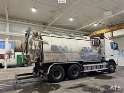 Volvo FH500 6x2 Suction/wash truck w/ Rolba body. 168,00